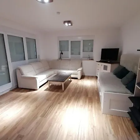 85 qm Wohnung Pauluste mit Terasse und Garten Rostock Exterior foto
